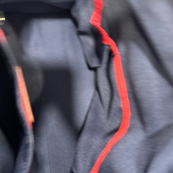 Tommy Hilfiger Black LEATHER Shoulder Bag W/ Gold Hardware Excellent Condition - Picture 11 of 13